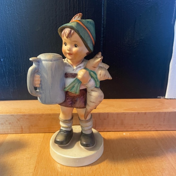 Hummel Collection - Picture 7 of 12